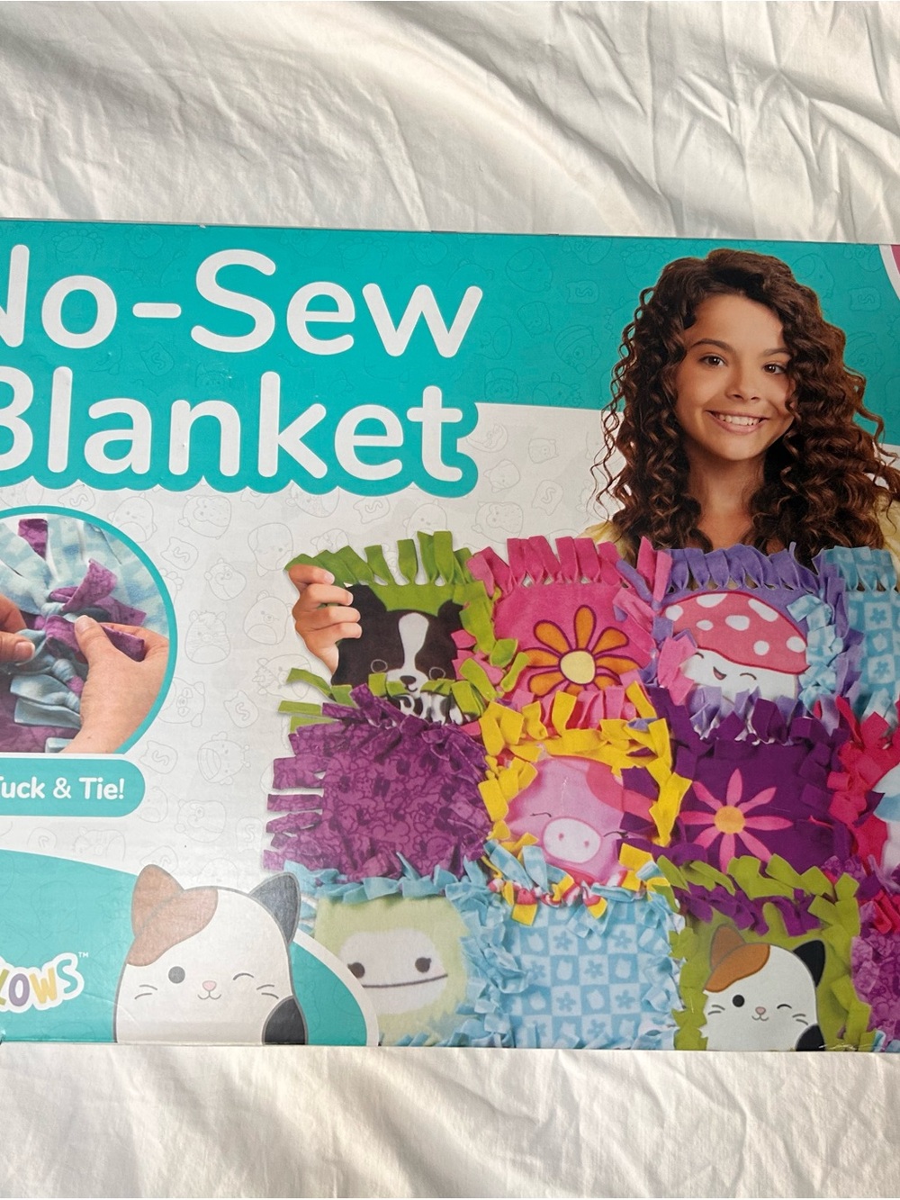 Squishmallows No-Sew Patchwork Blanket Kit - Pink, Purple, Blue, Green, Yellow
